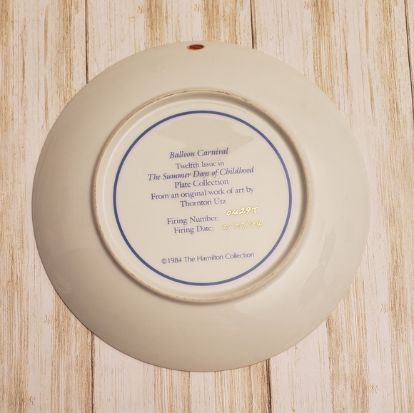 VTG. Balloon Carnival Collector's Plate - Picture 4 of 4